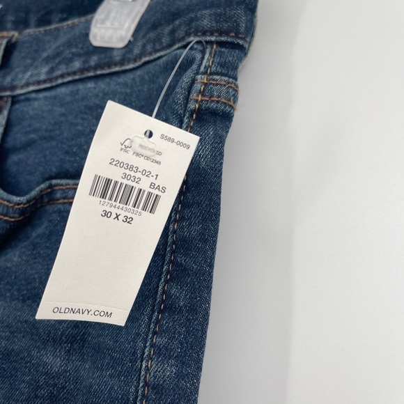 New Old Navy Mens Basic Bootcut Built-In Flex Darkwash Jeans Size 30 X 32 - Picture 2 of 4
